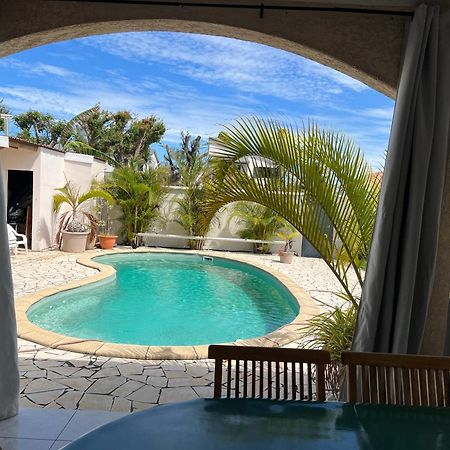 Villa Etang Sale Les Bains Avec Piscine Privee Екстер'єр фото